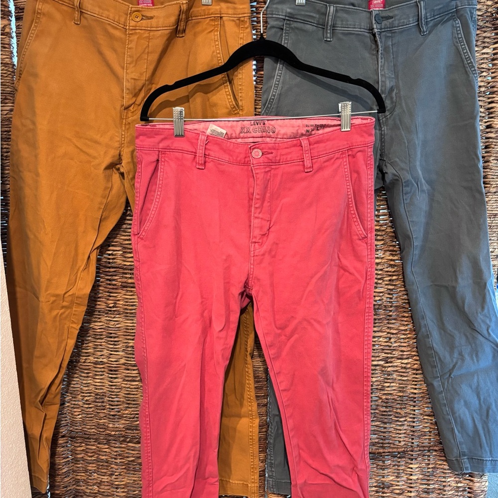 Lot Levi’s Chino XX Slim Pants in Red, Gray, and Tan